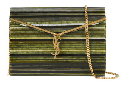 Vicky Minaudiere, front view